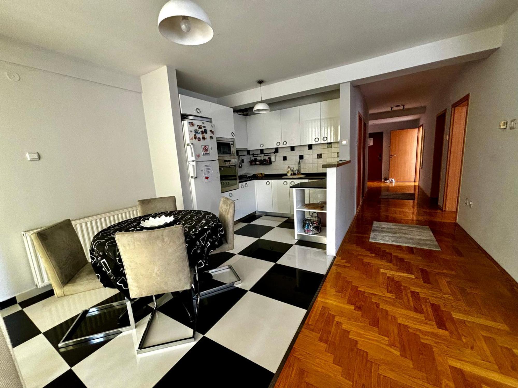 Cozy City Center Apartment بريزرن المظهر الخارجي الصورة